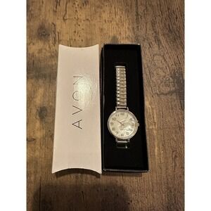 VTG Avon Mother Of Pearl Dial Women's Silver Tone Watch W/Box Expandable Band